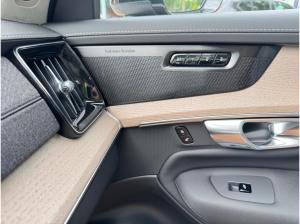 Volvo XC90 T8 AWD ULTRA DARK - MJ27 - Sofort lieferbar!