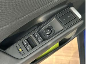 Volkswagen T-Roc 1.5 eTSI DSG Life Navi GJR Winterpaket