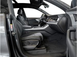 Audi Q8 S line business TFSI e 290kW Matrix Pano AHK B&O 0,5%