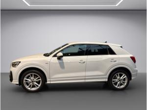 Audi Q2 S line 35 TFSI S tronic AHK
