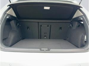 Volkswagen Golf VIII 1.5 TSI Life Kamera LED Sitzhzg