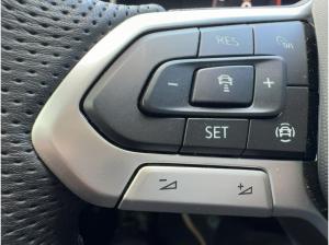Volkswagen T-Roc 1.5 TSI R-Line DSG AHK Kamera Klima