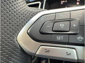 Volkswagen T-Roc 1.5 TSI DSG R-Line AHK Navi Ganzjahresreifen