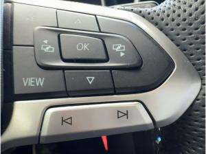 Volkswagen T-Roc 1.5 TSI R-Line DSG AHK Kamera Klima