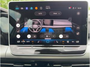 Volkswagen Golf VIII 1.5 TSI Life Kamera LED Sitzhzg