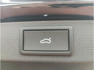 Skoda Karoq Tour 2.0 TDI DSG AHK LED NAVI ACC
