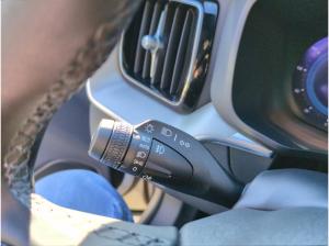 Volvo XC60 B4 (Benzin) Plus Dark 2WD Automatik Bluetooth