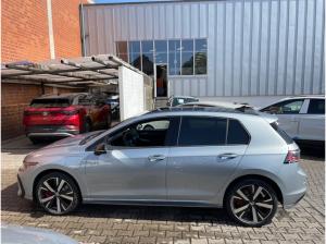 Volkswagen Golf VIII GTE eHybrid 18Zoll BlackStyle R-Kamera SideAssit LED-Matrix Navi