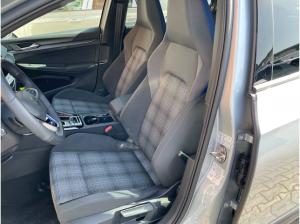 Volkswagen Golf VIII GTE eHybrid 18Zoll BlackStyle R-Kamera SideAssit LED-Matrix Navi