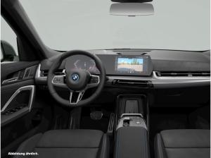 BMW iX1 eDrive20 MSport HUD PANO ACC AHK RFK NAVI