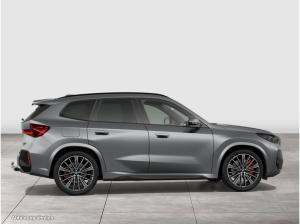 BMW iX1 eDrive20 MSport HUD PANO ACC AHK RFK NAVI