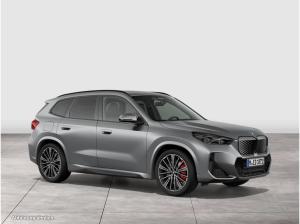 BMW iX1 eDrive20 MSport HUD PANO ACC AHK RFK NAVI