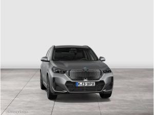 BMW iX1 eDrive20 MSport HUD PANO ACC AHK RFK NAVI