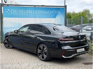 BMW 740 740d xDrive M Sport PanoSky StHzg B&W Autobahnas.