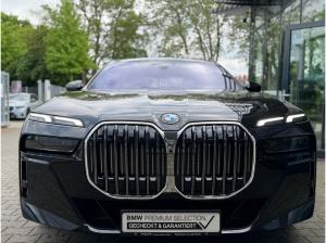 BMW 740 740d xDrive M Sport PanoSky StHzg B&W Autobahnas.