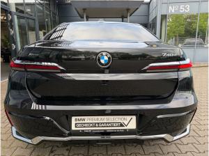 BMW 740 740d xDrive M Sport PanoSky StHzg B&W Autobahnas.