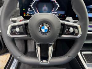 BMW 740 740d xDrive M Sport PanoSky StHzg B&W Autobahnas.