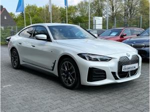 BMW i4 xDrive40 M Sport //HeadUp Stop&Go Adapt.LED