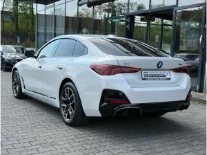 BMW i4 xDrive40 M Sport //HeadUp Stop&Go Adapt.LED