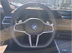 BMW 330 330e Touring M Sport //Pano AHK Stop&Go