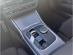BMW 330 330e Touring M Sport //Pano AHK Stop&Go