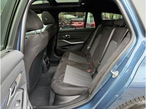 BMW 330 e xDrive Touring M Sport //Stop&Go AHK Pano