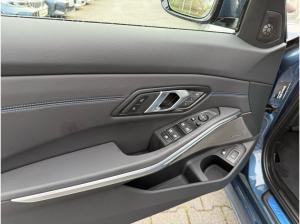 BMW 330 e xDrive Touring M Sport //Stop&Go AHK Pano
