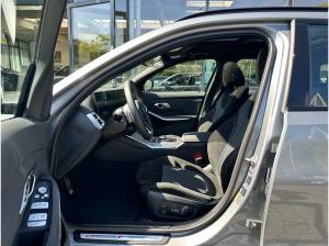 BMW 330 e xDrive Touring M Sport //Stop&Go AHK Pano
