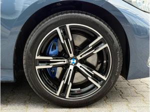 BMW 330 e xDrive Touring M Sport //Stop&Go AHK Pano