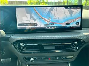 BMW 330 e xDrive Touring M Sport //Stop&Go AHK Pano