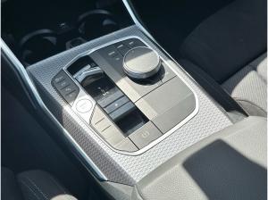 BMW 330 e xDrive Touring M Sport //Stop&Go AHK Pano