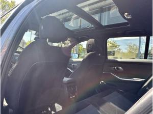 BMW 330 e xDrive Touring M Sport //Stop&Go AHK Pano