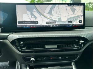 BMW 318 i Touring M Sport //DrivingAssistant AHK