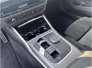 BMW 330 e xDrive Touring M Sport //DrivingAssistant HarmanKardon Pano AHK
