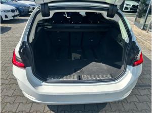 BMW 318 i Touring DrivingAssist Stop&Go HeadUp AHK