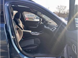 BMW 330 e xDrive Touring M Sport //DrivingAssistant HarmanKardon Pano AHK