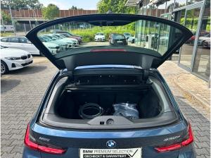 BMW 330 e xDrive Touring M Sport //DrivingAssistant HarmanKardon Pano AHK