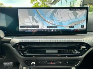 BMW 330 e Touring M Sport PRO //DrivingAssistant HarmanKardon AHK