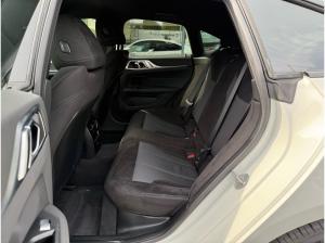 BMW i4 xDrive40 M Sportpaket //Stop&Go HiFi HUD