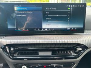 BMW 330 e Touring M Sport PRO //DrivingAssistant HarmanKardon AHK