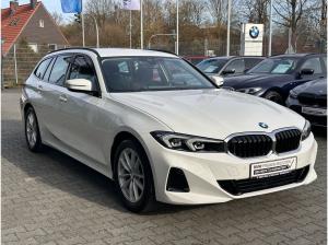 BMW 318 i Touring //LiveCockpitPlus Komfortzugang WirelessCharging