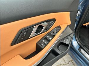 BMW 330 e xDrive Touring M Sport Stop&Go Pano AHK 19 LM