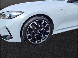 BMW 330 330d xDrive Touring M Sportpaket HiFi DAB LED