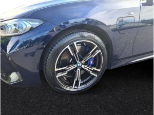 BMW 330 330e xDrive Touring M Sportpaket HiFi DAB LED