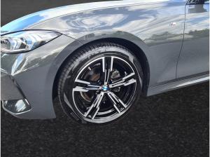 BMW 320 320d xDrive Limousine M Sportpaket HiFi DAB LED