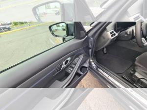BMW 320 320d xDrive Limousine M Sportpaket HiFi DAB LED