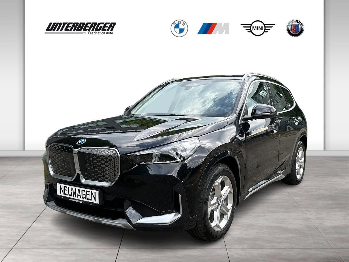 BMW iX1 xDrive30 xLine DAB LED RFK Shz PDC