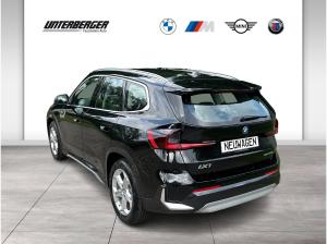 BMW iX1 xDrive30 xLine DAB LED RFK Shz PDC