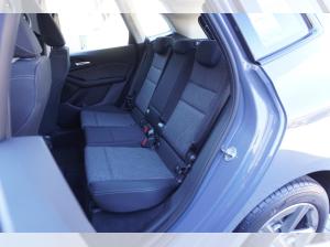 BMW 220 220i Active Tourer AKTIONSZINS 0,99% eff. AHK Navi Sitzheizung Rückfahrkamera LED DAB