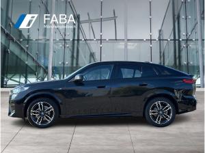 BMW iX2 eDrive20 M Sportpaket HK HiFi DAB LED RFK